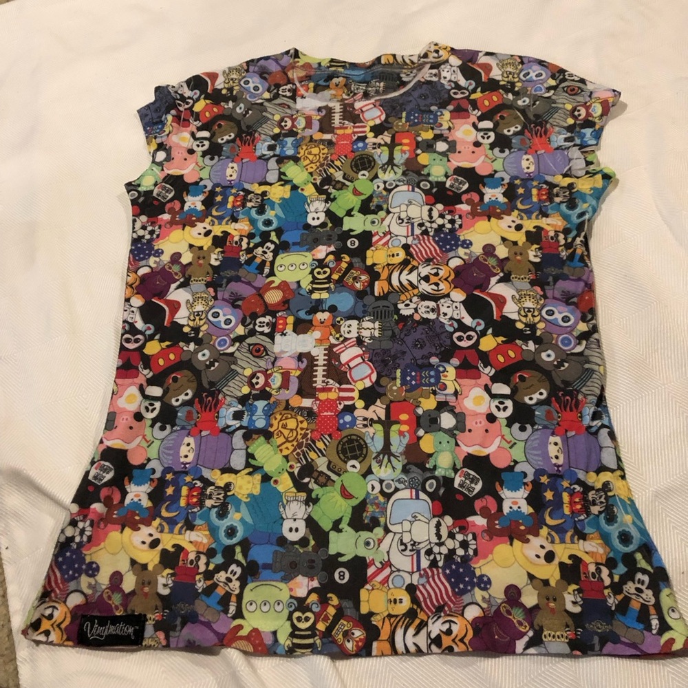 Vivid Character-Print ladies Disney vinylmation Tee - Multicolor